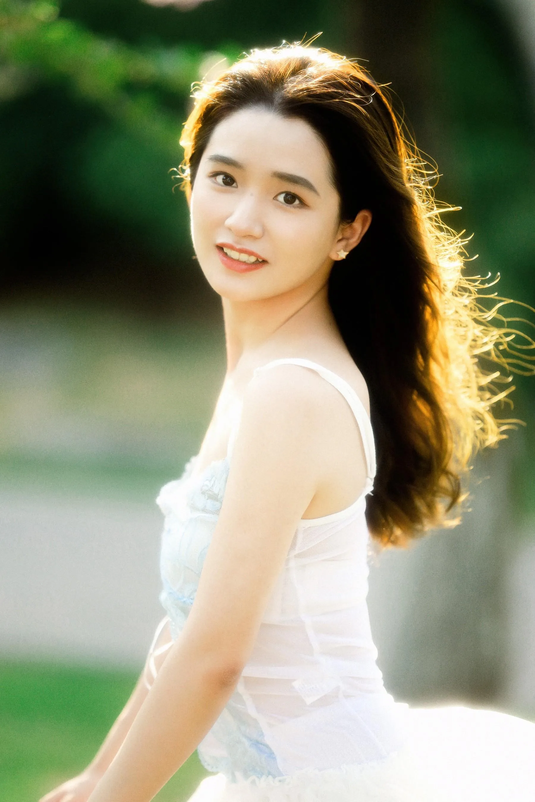 [艺图语] 2022.05.22 月光女孩 落落 [20P]插图3